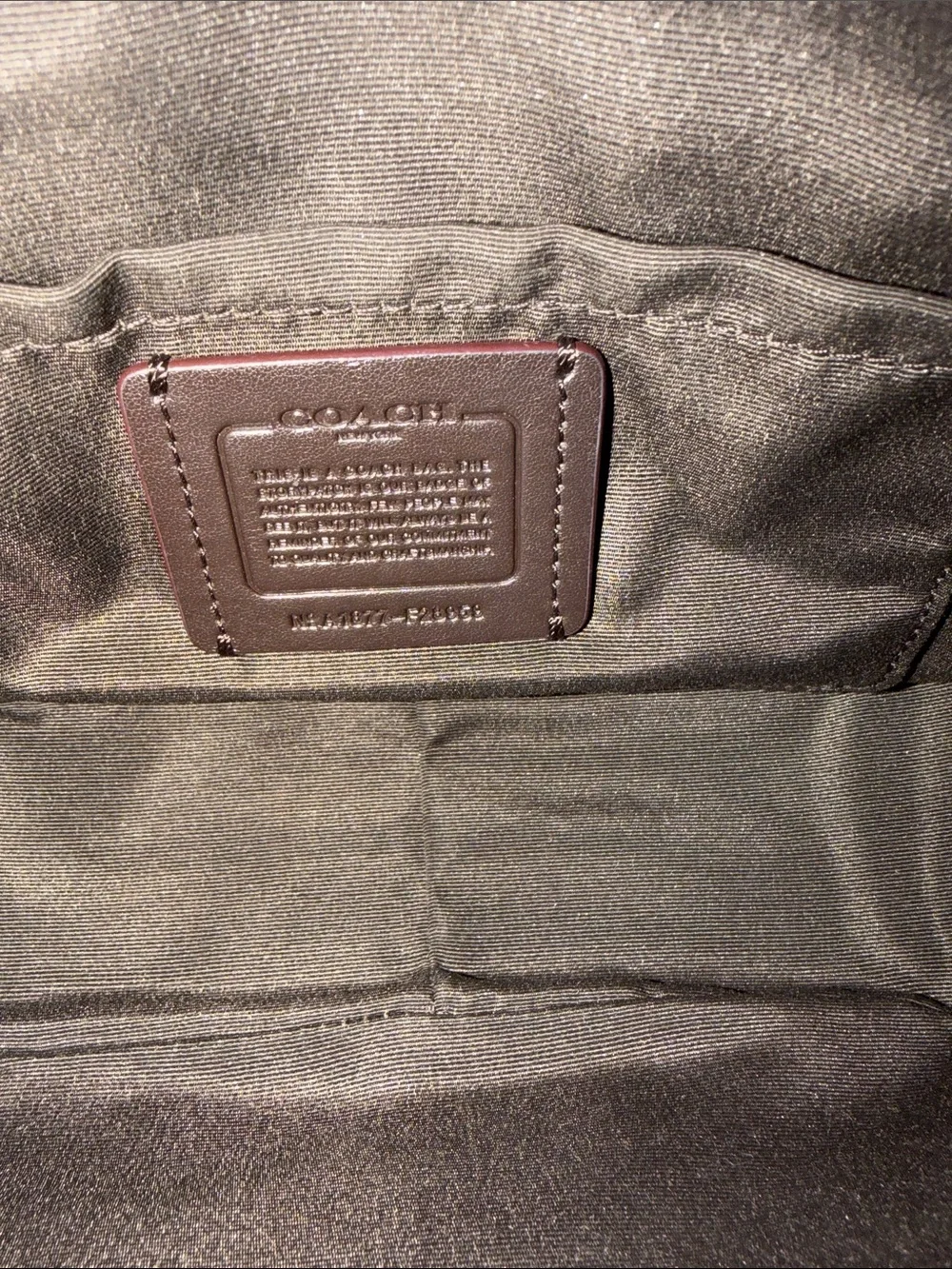 ‼️Coach Camera Signature Crossbody Bag